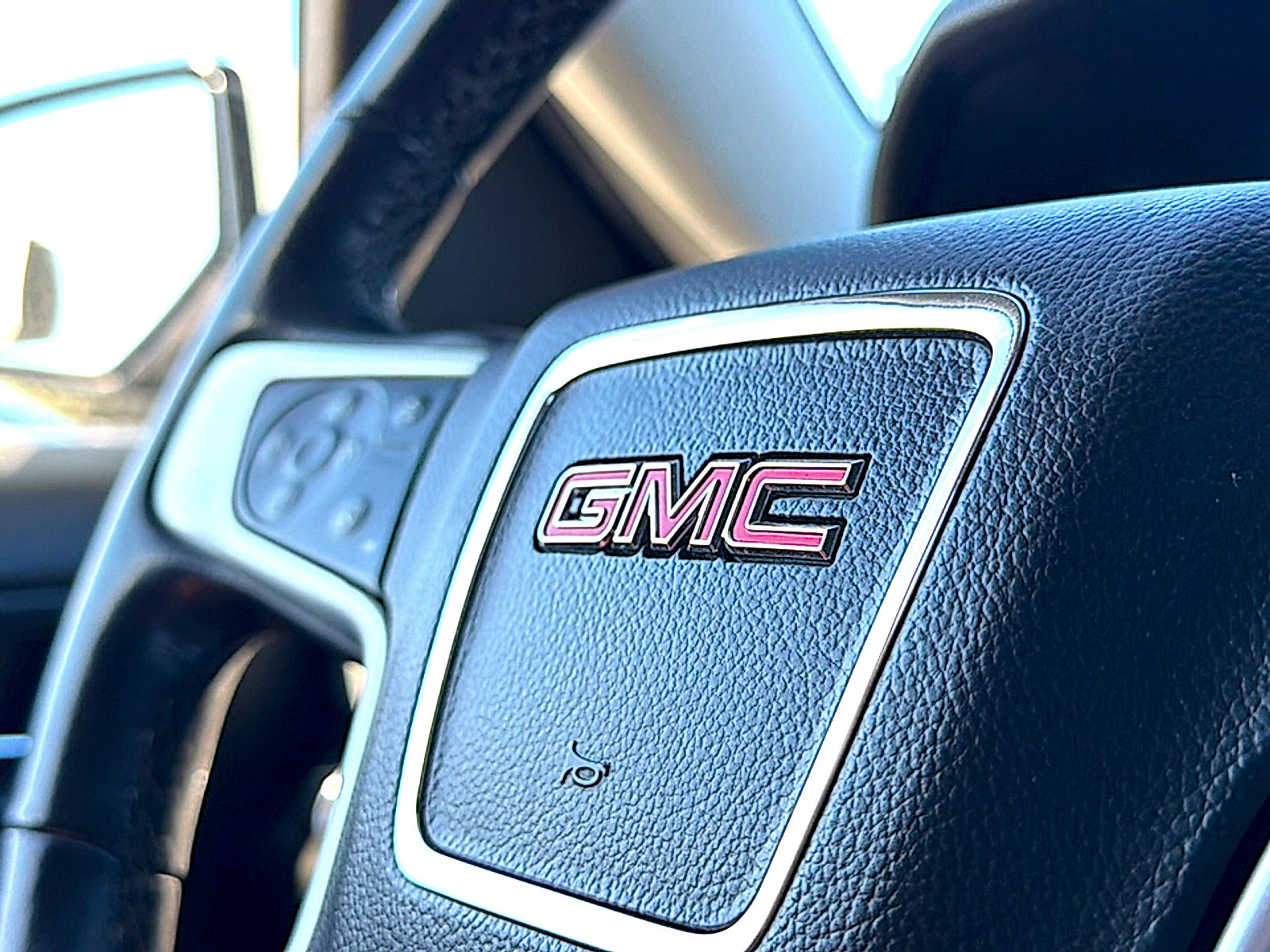 Used 2020 GMC Yukon XL SLT AWD/4WD image 35