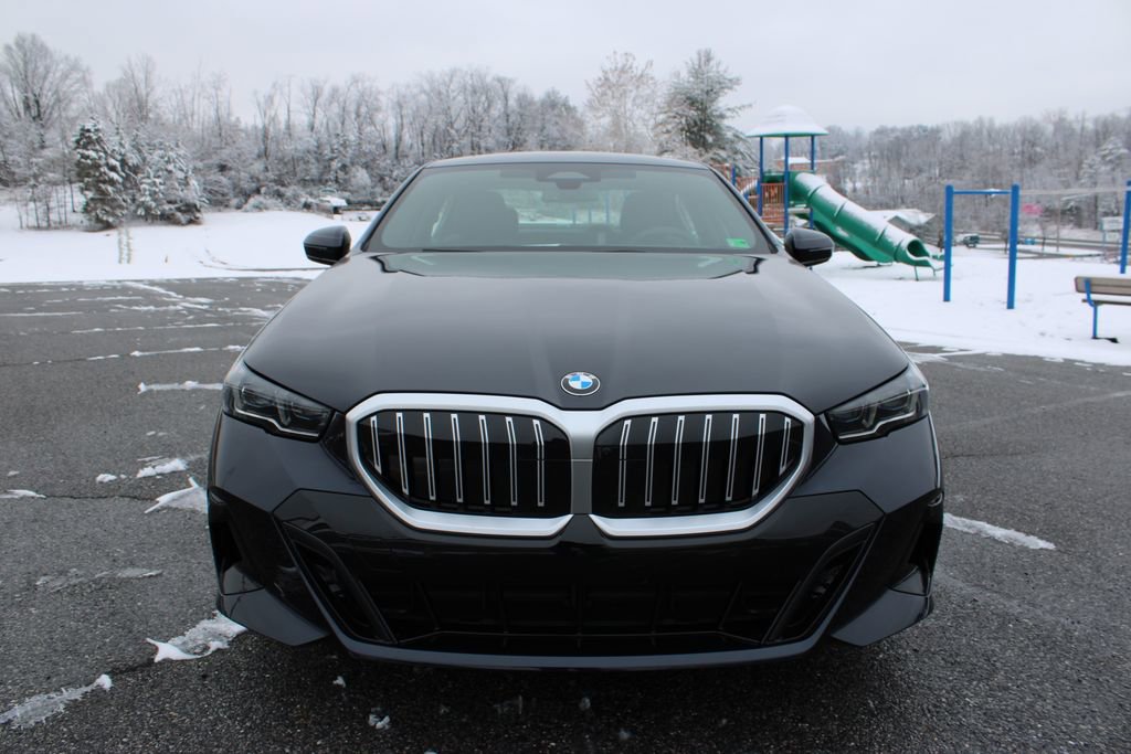 New 2026 BMW 530i xDrive image 3