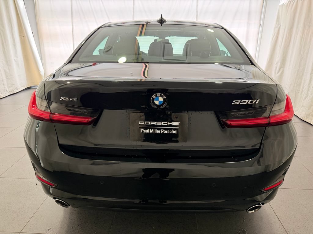 Used 2020 BMW 330i xDrive Sedan w/ Convenience Package AWD/4WD image 8