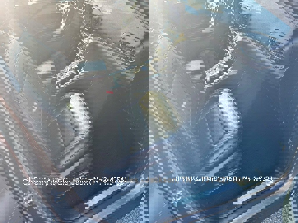 Used 2021 Ford Explorer Limited w/ Equipment Group 301A image 22