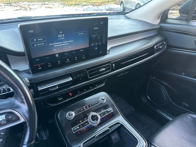 Used 2022 Lincoln Nautilus Reserve image 30