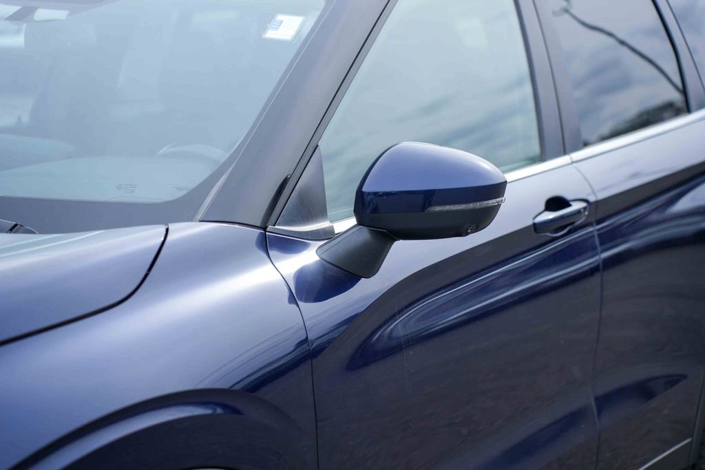 Used 2023 Mitsubishi Outlander SE image 10