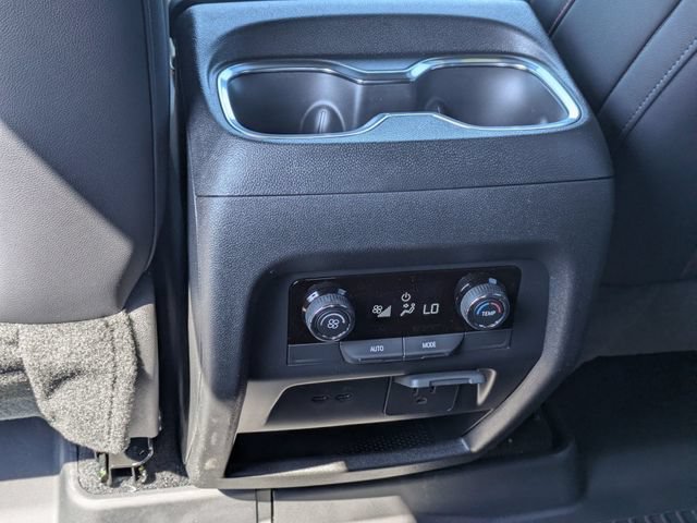 New 2026 Chevrolet Traverse Z71 w/ Enhanced Driving Package AWD/4WD image 30