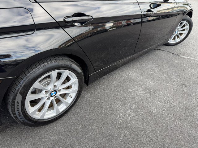 Used 2016 BMW 320i Sedan RWD image 29