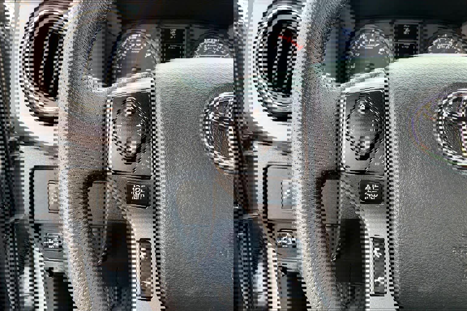 Used 2023 Toyota Tacoma TRD Sport image 23