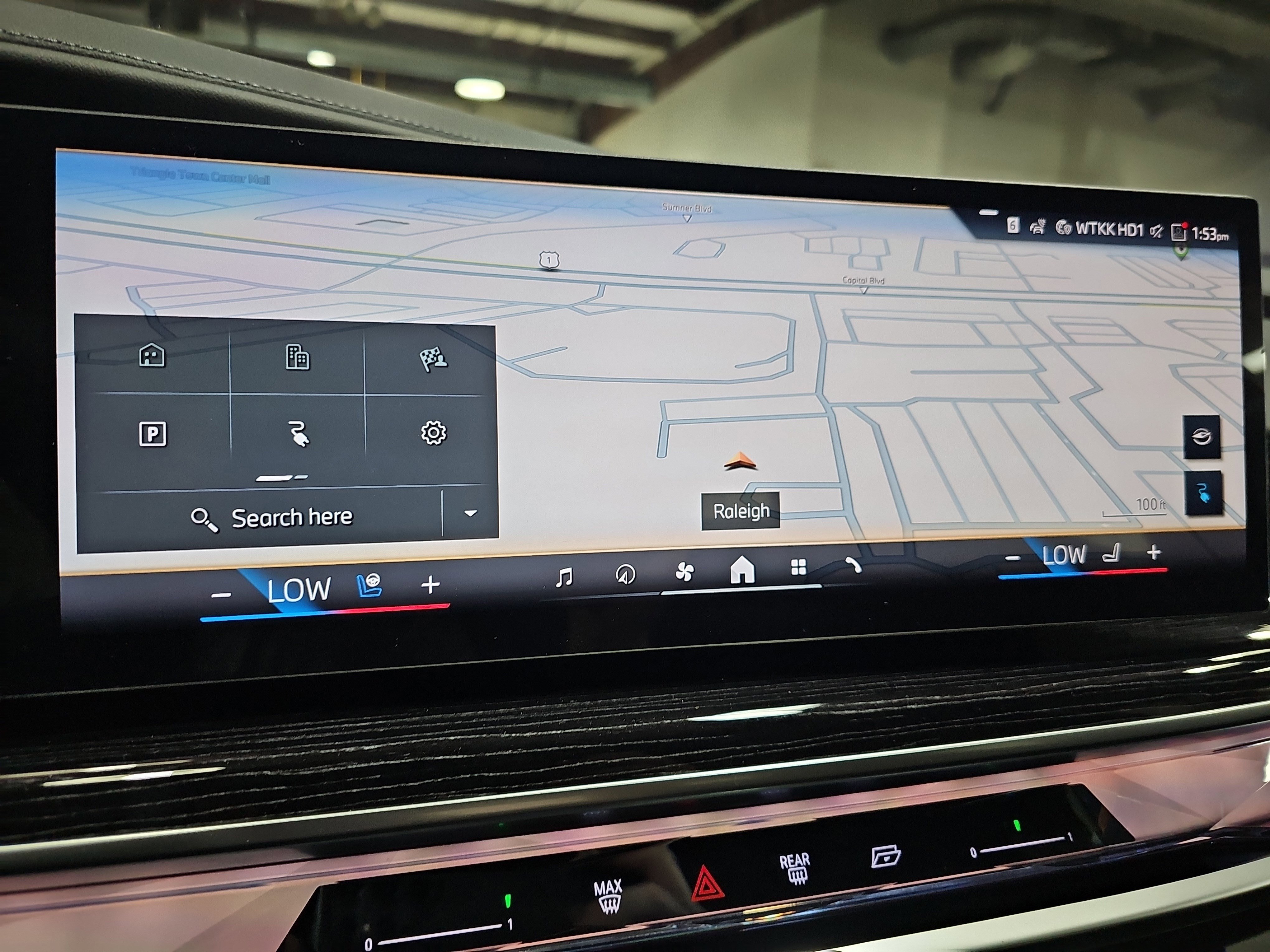 New 2026 BMW i7 eDrive50 w/ Executive Package image 24