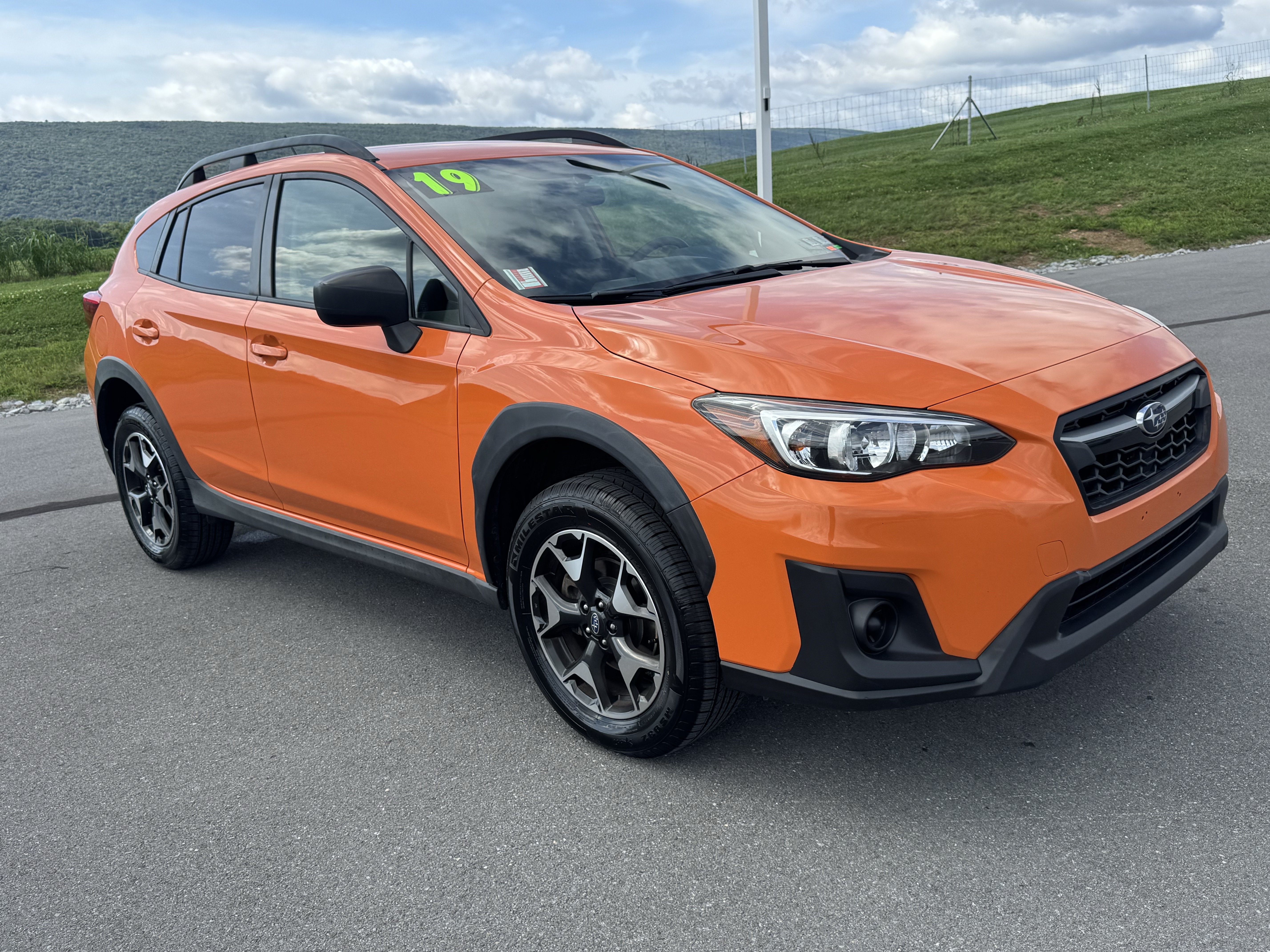 Used 2019 Subaru Crosstrek 2.0i AWD/4WD image 1