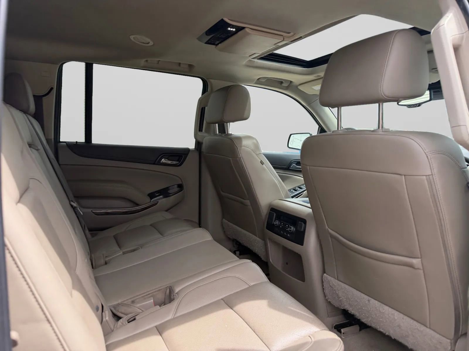 Used 2019 GMC Yukon XL SLT w/ Open Road Package RWD image 32