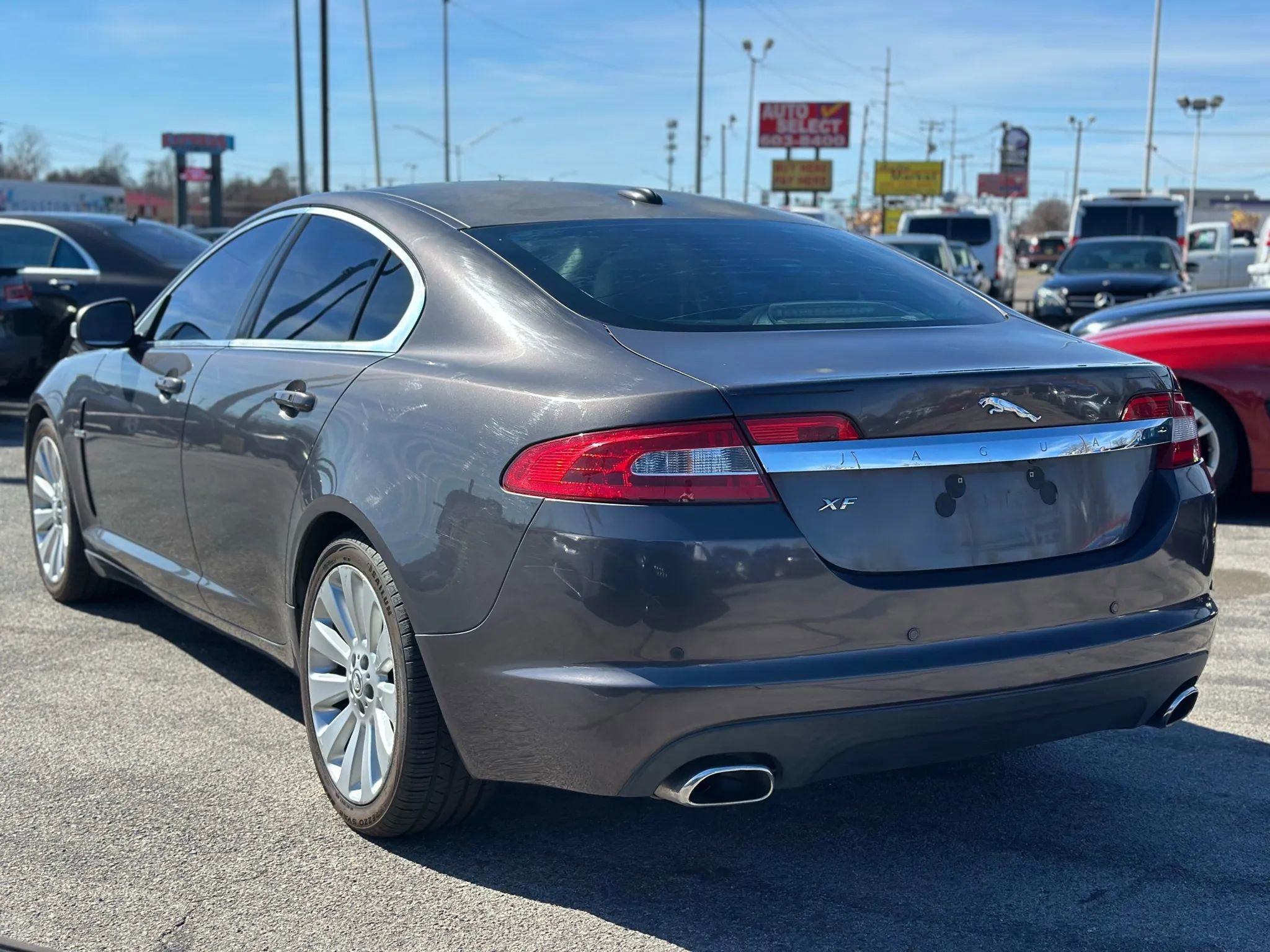 Used 2009 Jaguar XF Premium image 8