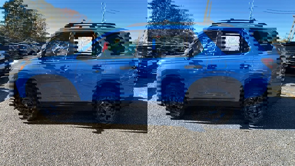 Used 2025 Honda Pilot TrailSport image 8