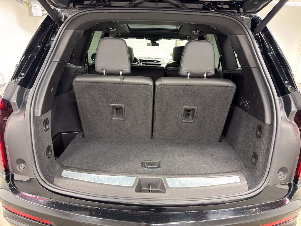 Used 2023 Cadillac XT6 Premium Luxury FWD image 19