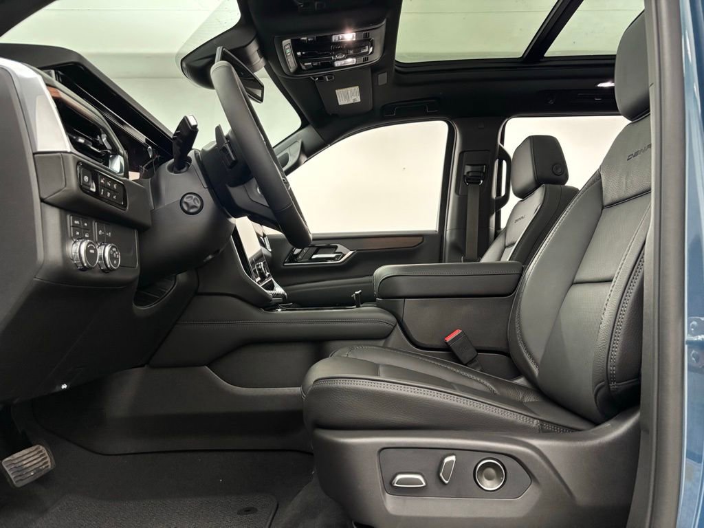 New 2026 GMC Yukon Denali w/ Sun & Power Step Package image 20