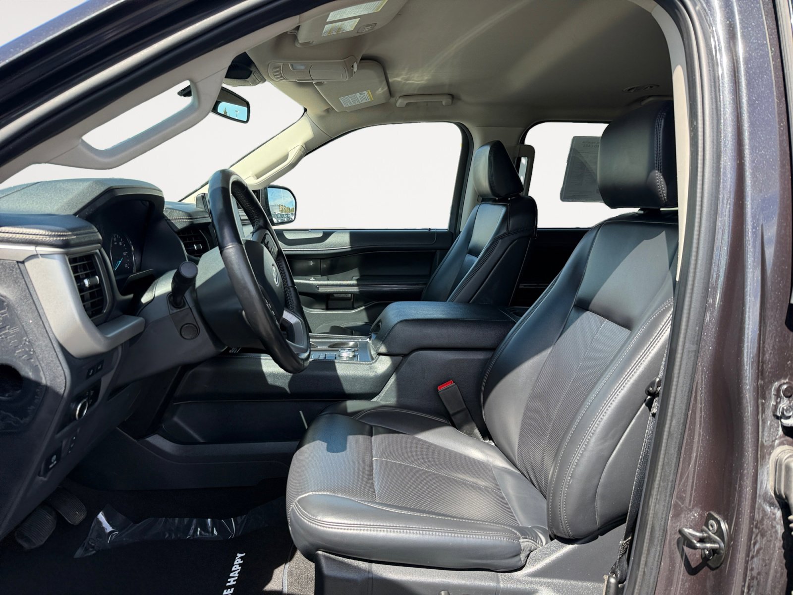 Used 2024 Ford Expedition Max XLT image 10