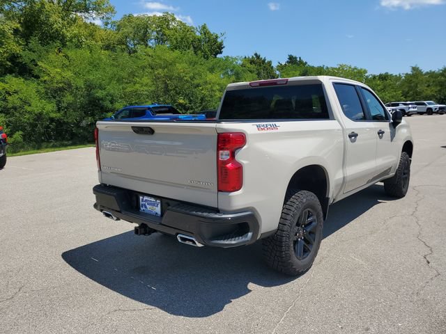 New 2026 Chevrolet Silverado 1500 Custom Trail Boss w/ LPO, Dark Essentials Package AWD/4WD image 4