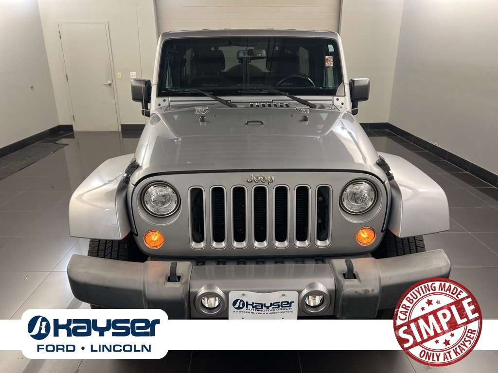 Used 2018 Jeep Wrangler Unlimited Sahara image 2