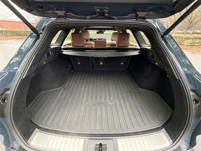 Used 2025 Toyota Crown Signia Limited w/ Advanced Technology Package image 25