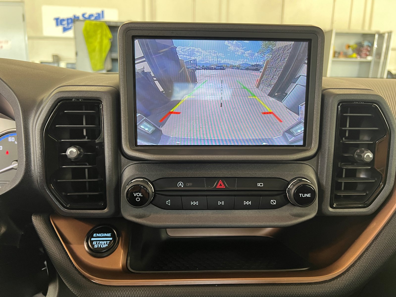 Used 2024 Ford Bronco Sport Badlands w/ Premium Package AWD/4WD image 19