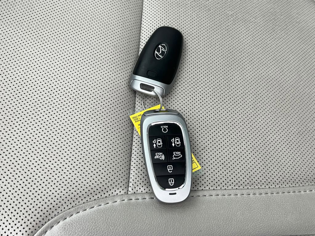 Used 2023 Hyundai Tucson Limited image 34