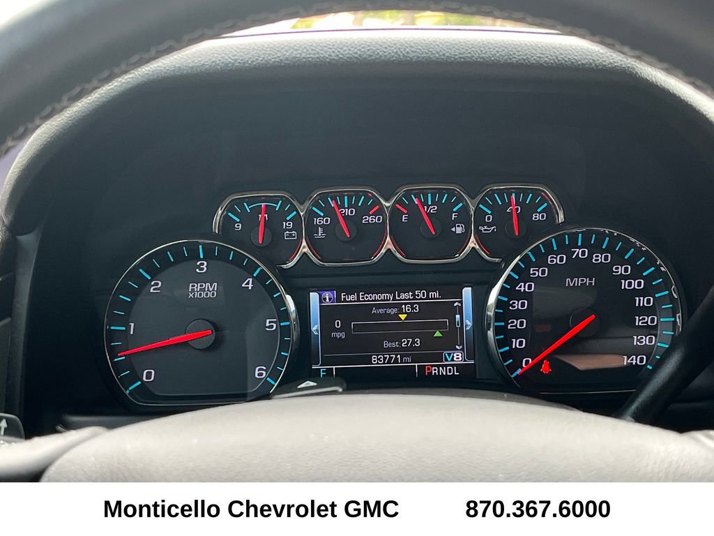 Used 2018 Chevrolet Suburban LT w/ LT Signature Package image 13