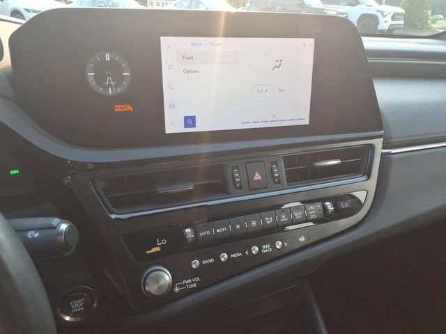Used 2023 Lexus ES 350 w/ Accessory Package (Z2) FWD image 17