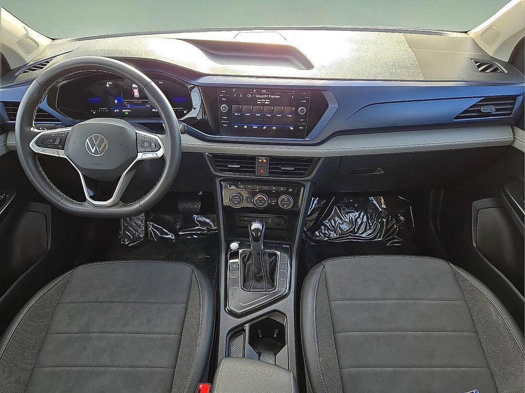 Used 2024 Volkswagen Taos SE image 15