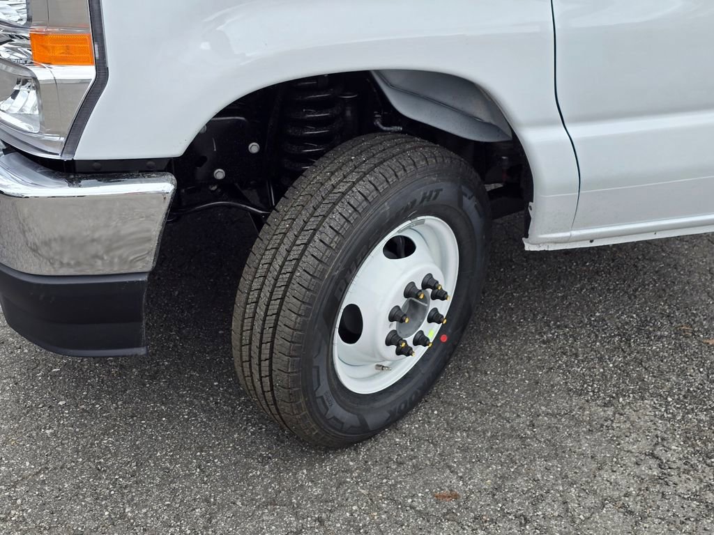 New 2027 Ford E-450 and Econoline 450 Super Duty w/ Ambulance Prep Package image 4