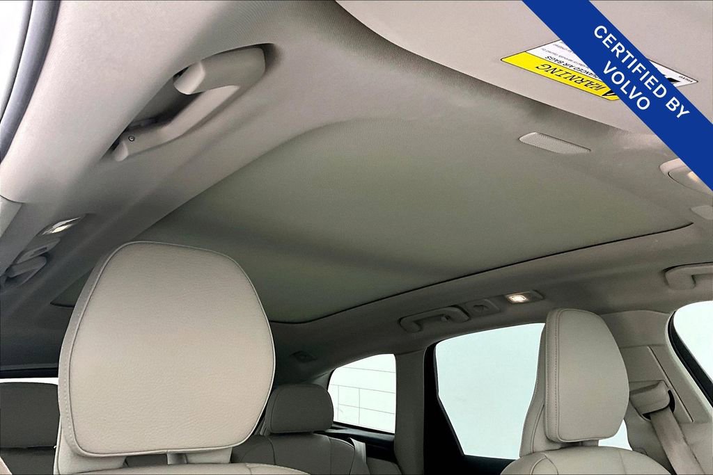Used 2023 Volvo XC60 B5 Plus w/ Protection Package Premier image 22