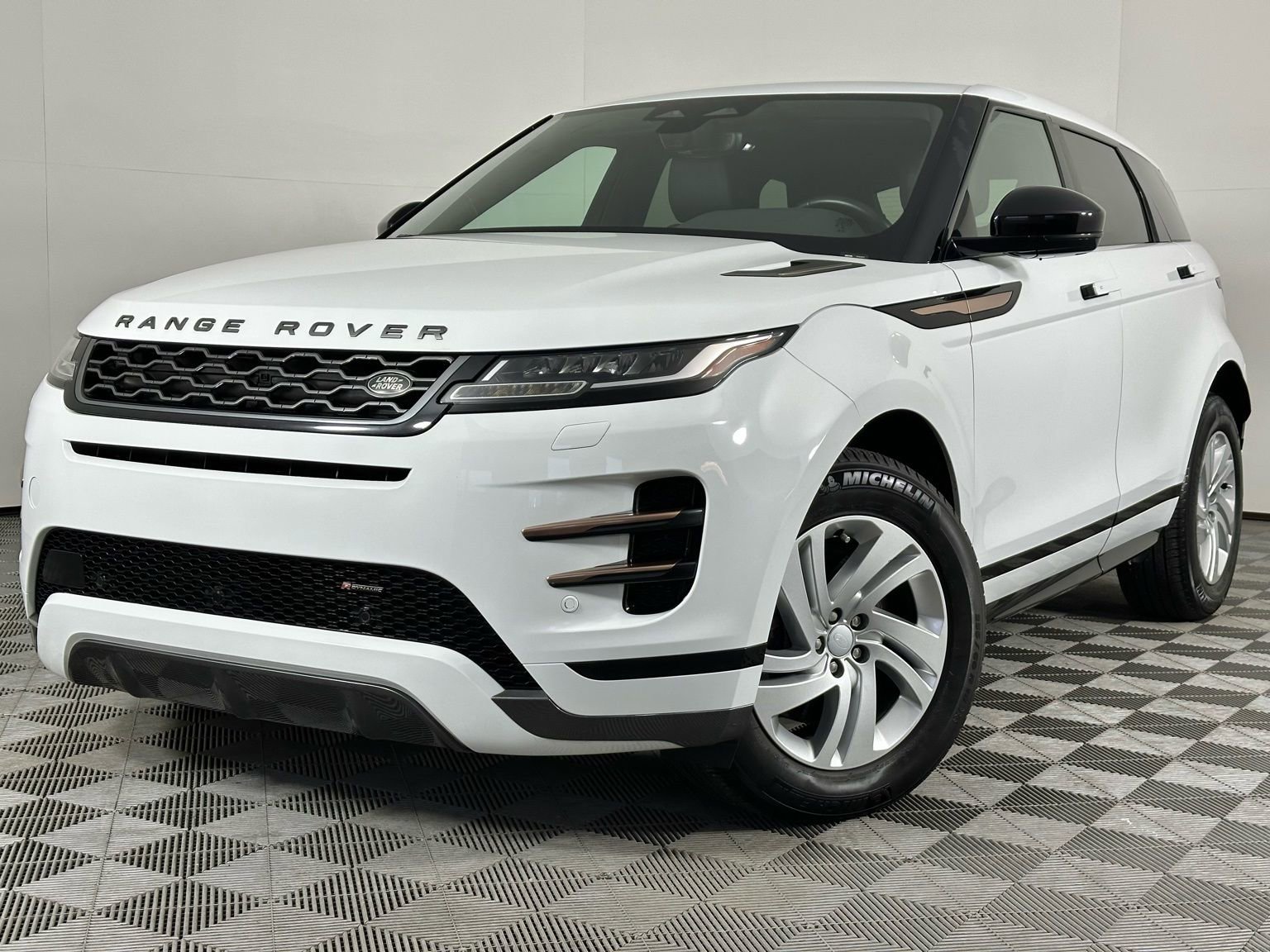 Used 2023 Land Rover Range Rover Evoque R-Dynamic S image 35