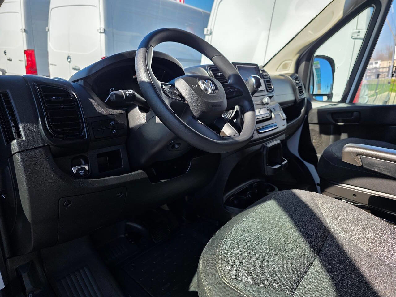 Used 2023 RAM ProMaster 2500 image 15