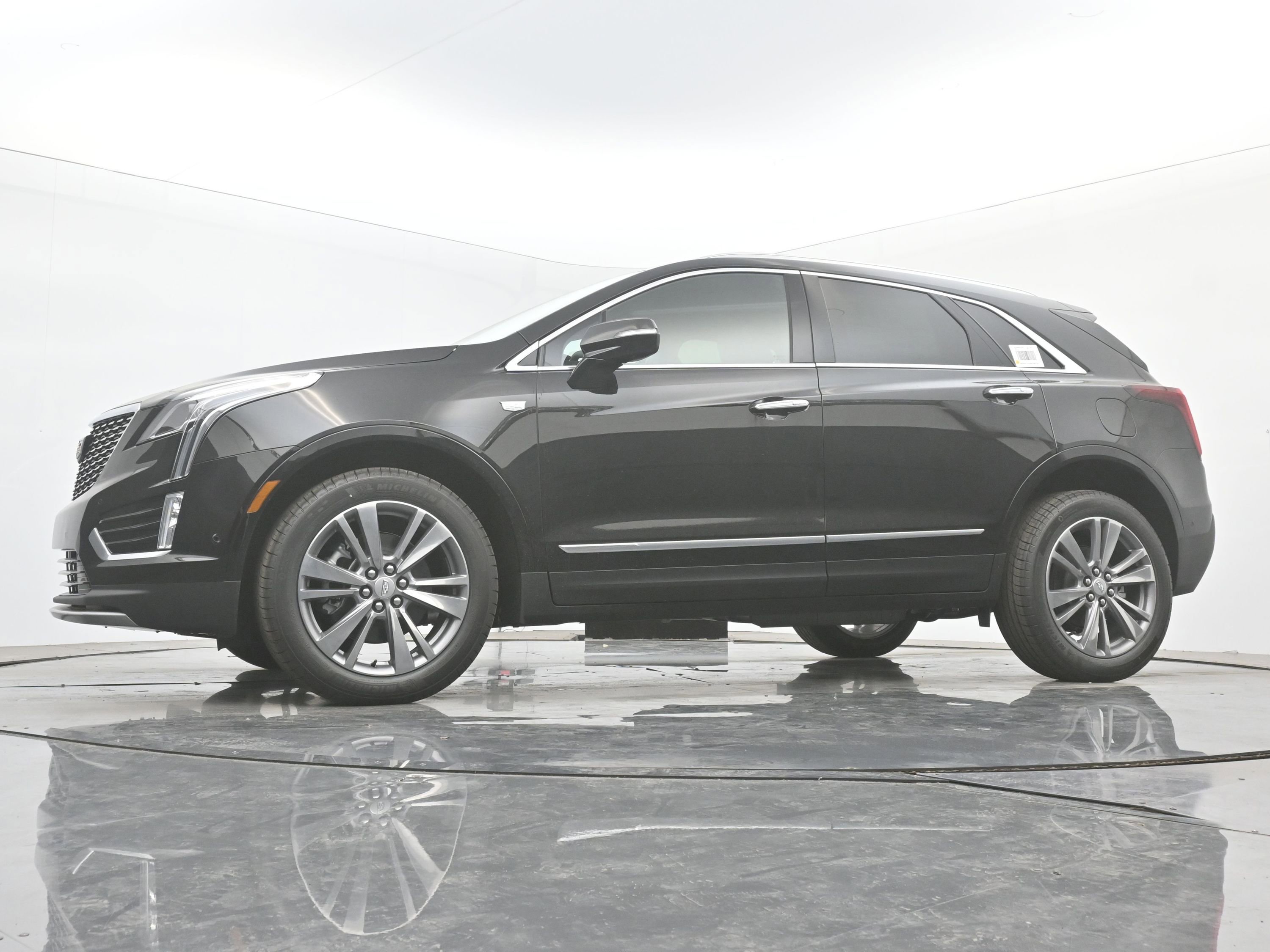 New 2026 Cadillac XT5 Premium Luxury AWD/4WD image 16