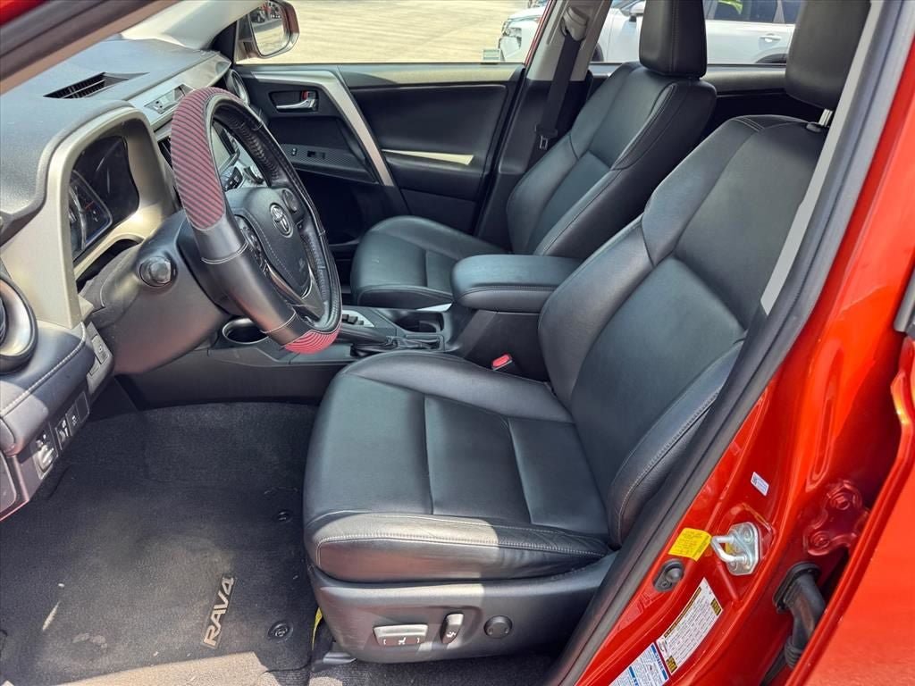 Used 2015 Toyota RAV4 Limited AWD/4WD image 12
