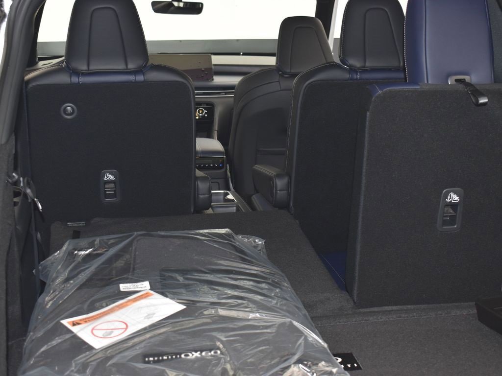 New 2026 INFINITI QX60 Sport w/ Dark Cargo Package image 22