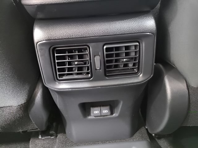 Used 2023 Toyota RAV4 SE w/ Weather & Moonroof Package AWD/4WD image 20