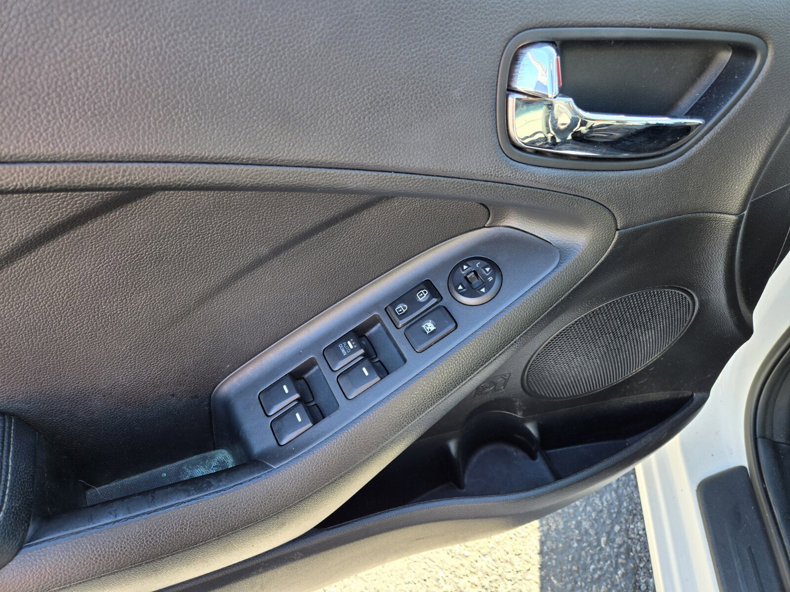 Used 2016 Kia Forte LX image 14