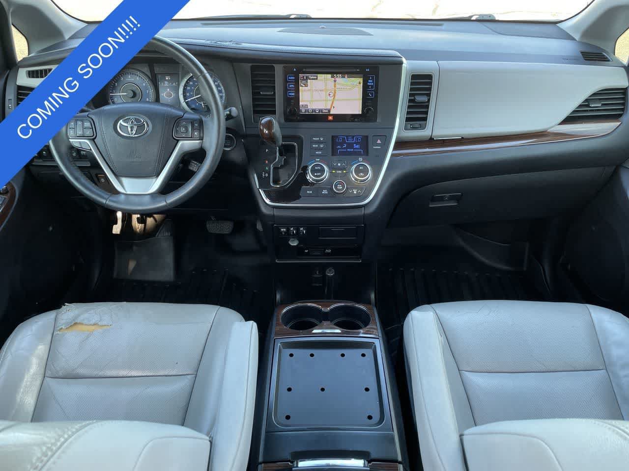 Used 2015 Toyota Sienna Limited Premium FWD image 27