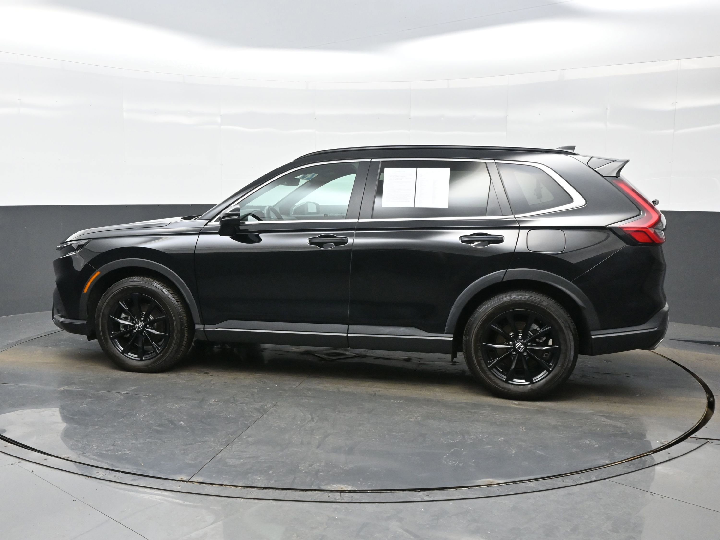 Used 2025 Honda CR-V Sport-L image 3