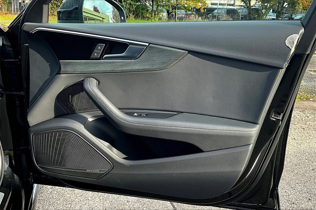 Used 2023 Audi A4 2.0T Premium Plus image 23