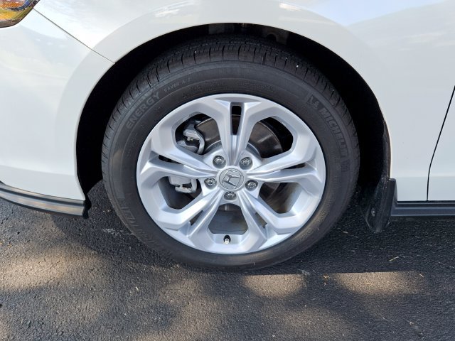 Used 2025 Honda Accord LX image 9