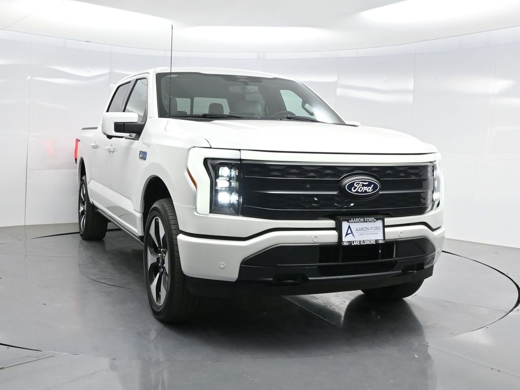 Used 2024 Ford F150 Lightning Platinum image 30