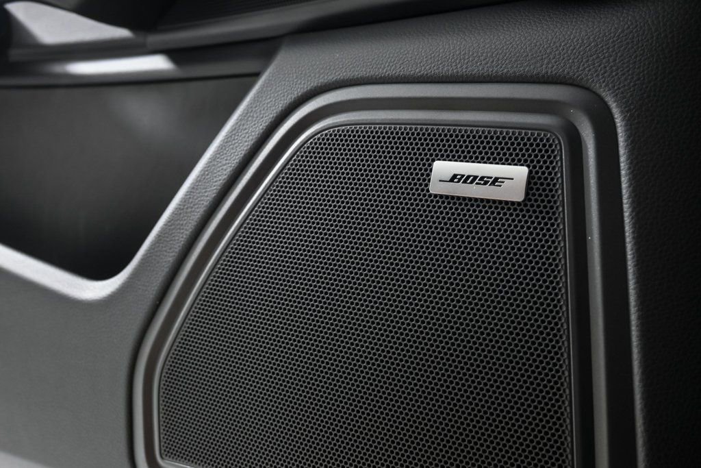 New 2026 Porsche Macan image 7