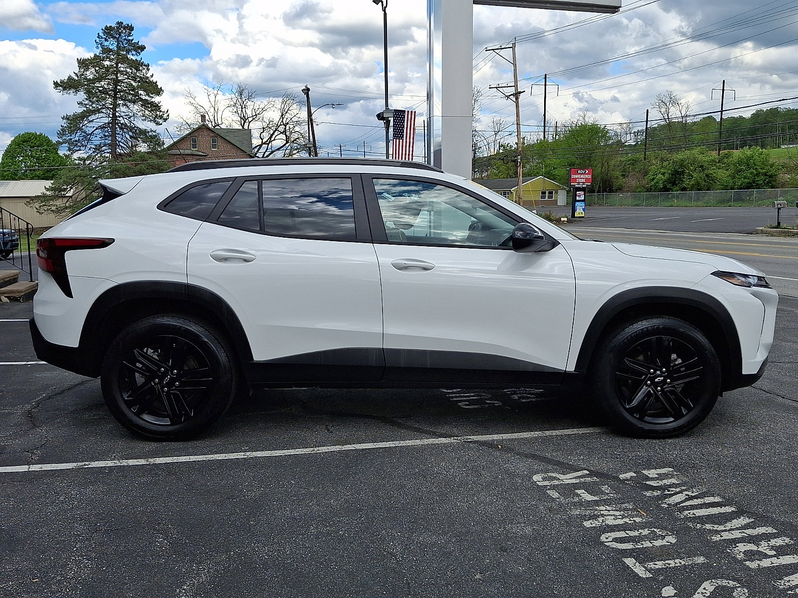 Used 2024 Chevrolet Trax ACTIV FWD image 7