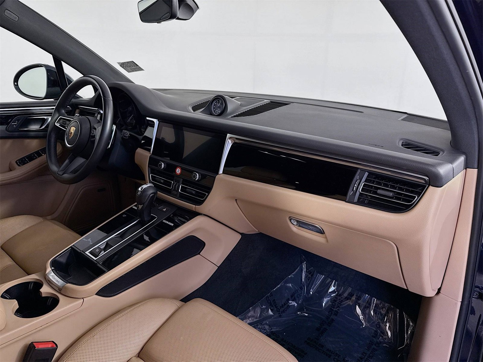 Used 2022 Porsche Macan image 23