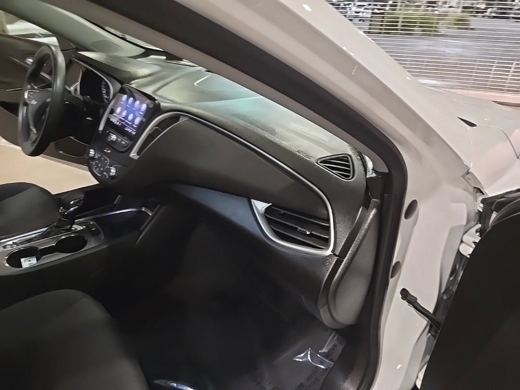 Used 2023 Chevrolet Malibu LT image 27