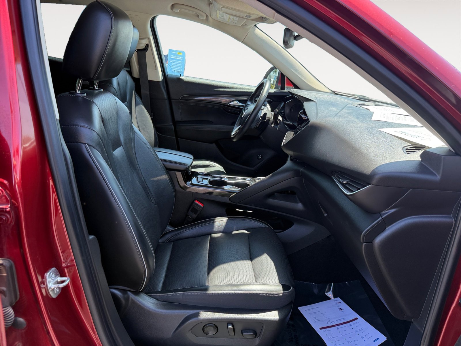 Used 2021 Buick Envision Essence FWD image 19