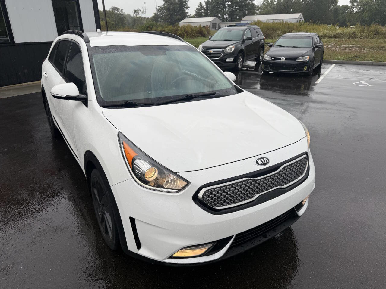 Used 2019 Kia Niro S Touring image 4