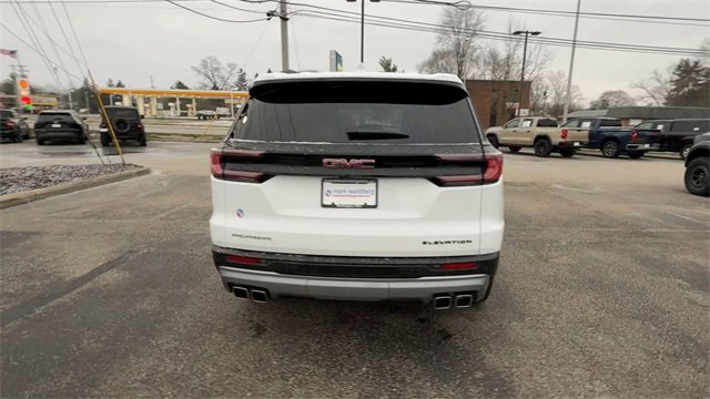 Used 2025 GMC Acadia Elevation image 7