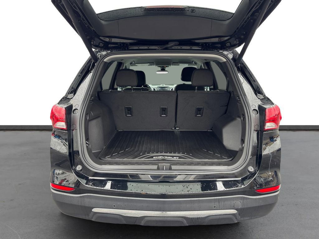 Used 2023 Chevrolet Equinox LT image 24