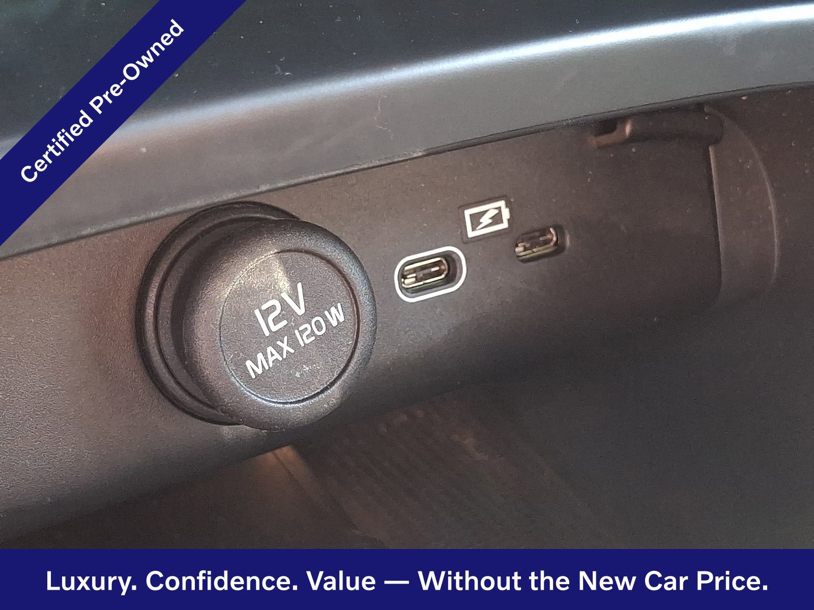 Certified 2023 Volvo XC40 B5 Plus w/ Climate Package image 24