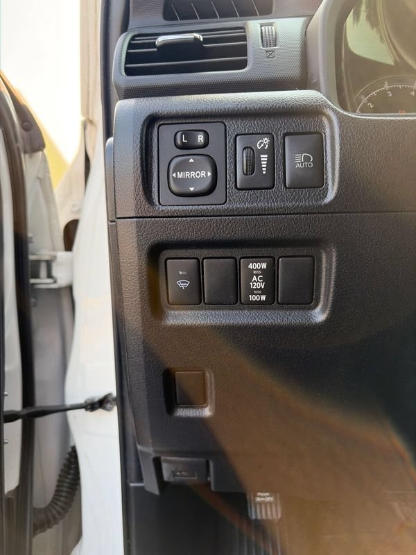 Used 2020 Toyota 4Runner Venture w/ Moonroof Package AWD/4WD image 21