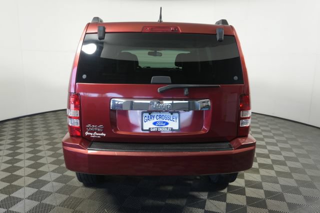 Used 2012 Jeep Liberty Limited Jet w/ Comfort/Convenience Group AWD/4WD image 4